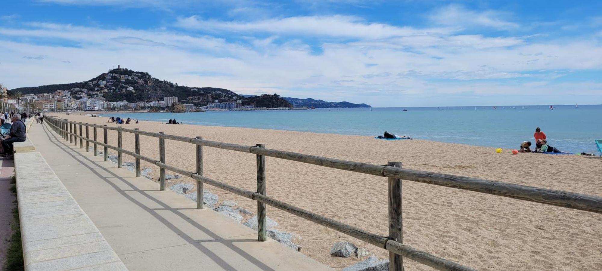 Vistes Al Mar Ideal Per Parelles I Teletreball Бланес Экстерьер фото